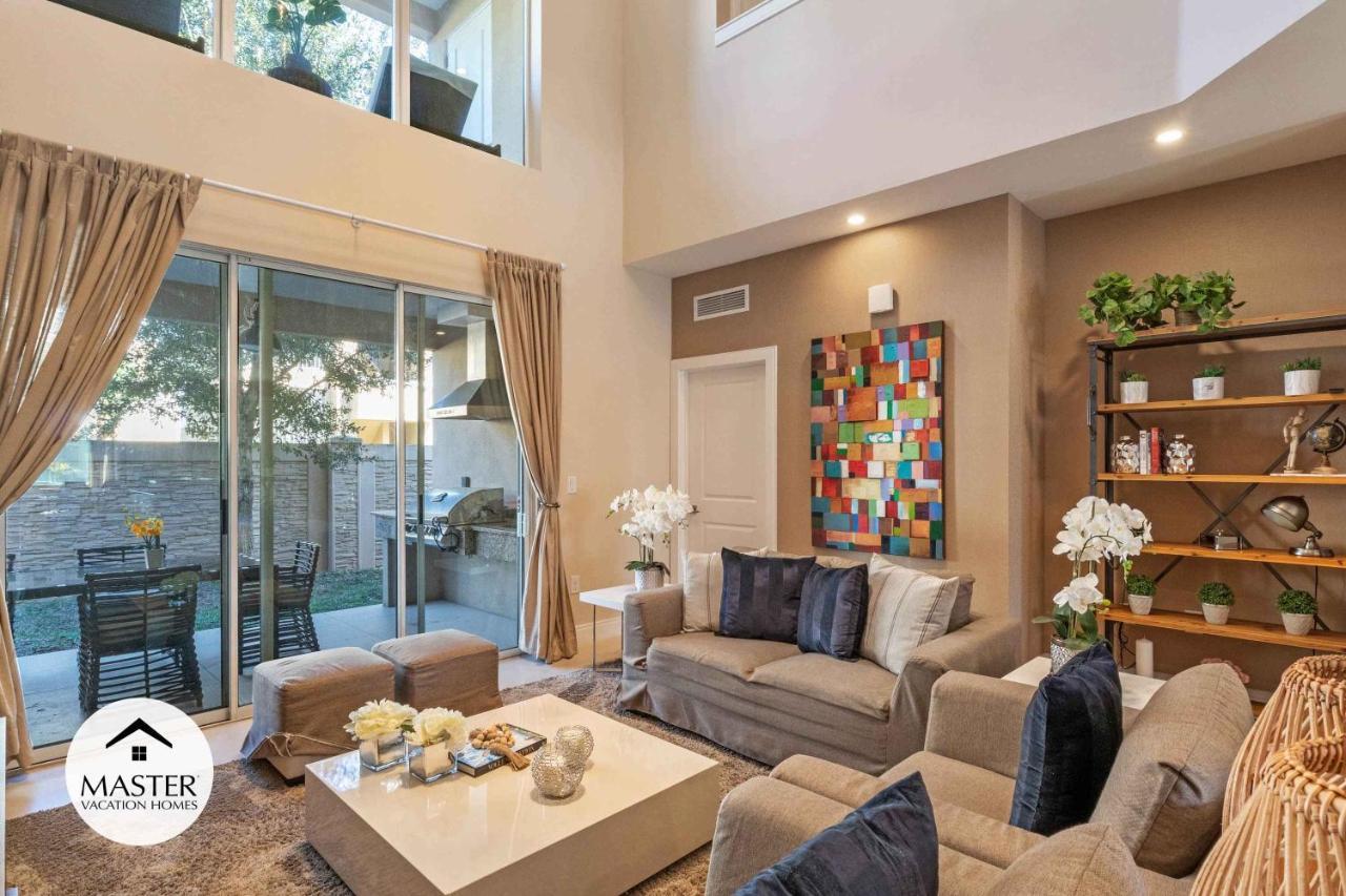 4 Bedroom- 4,5 Bathroom Magic Village 7603 Rd Orlando